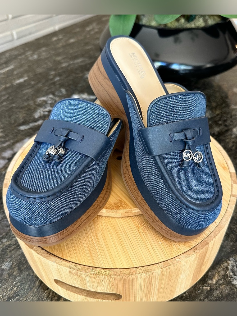Michael Kors NWT Denim Navy Platform Zoe Mule Loafers with MK Charm Size 6 M